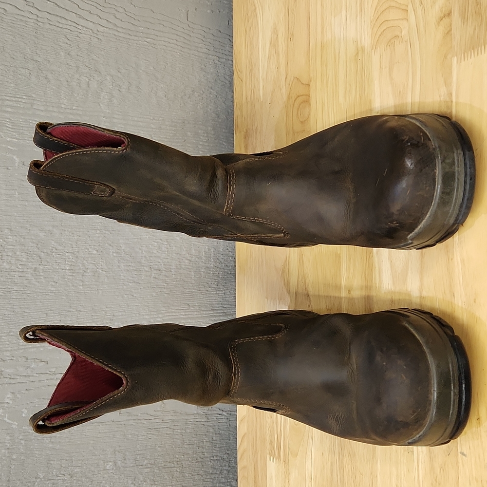 Steel toe, waterproof workboots